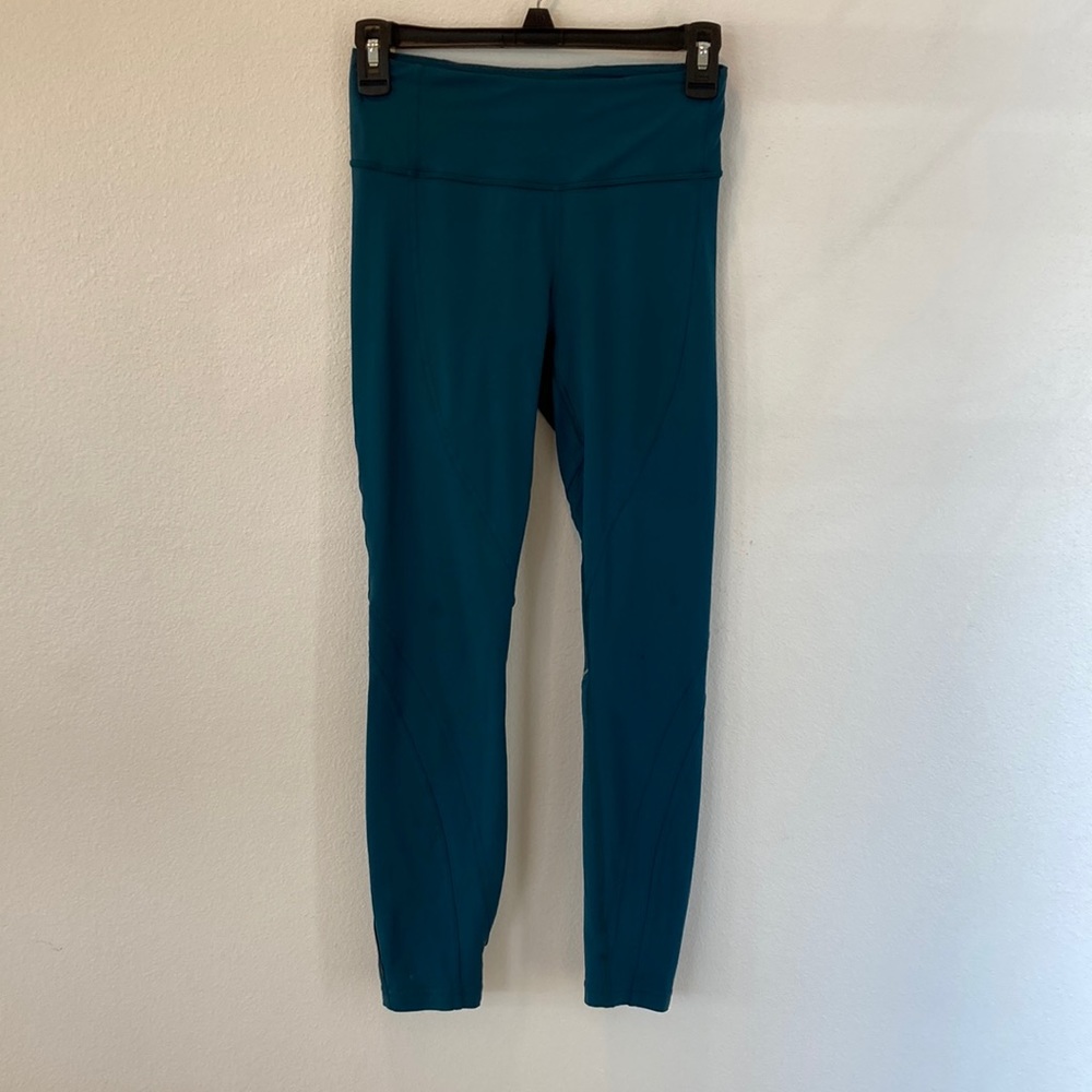 Lululemon leggings size 4